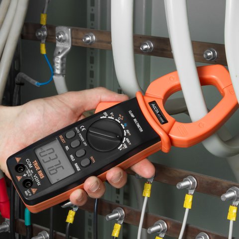 Digital Clamp Meter Accta AT-1000E Preview 7